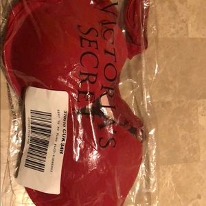 Victoria's Secret Intimates & Sleepwear - NEW- Victoria’s secret bra Victoria's Secret Intimates & Sleepwear - NEW- Victoria’s secret bra